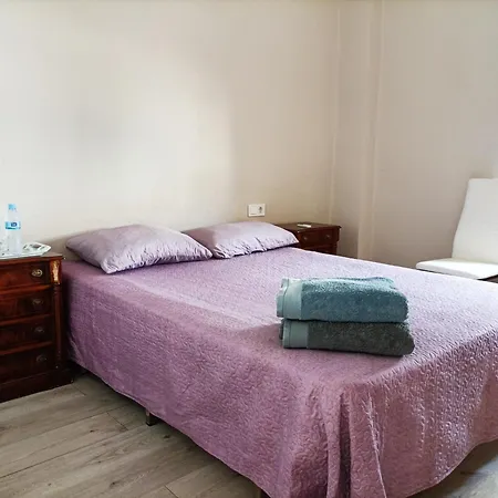 Anna Αλικάντε